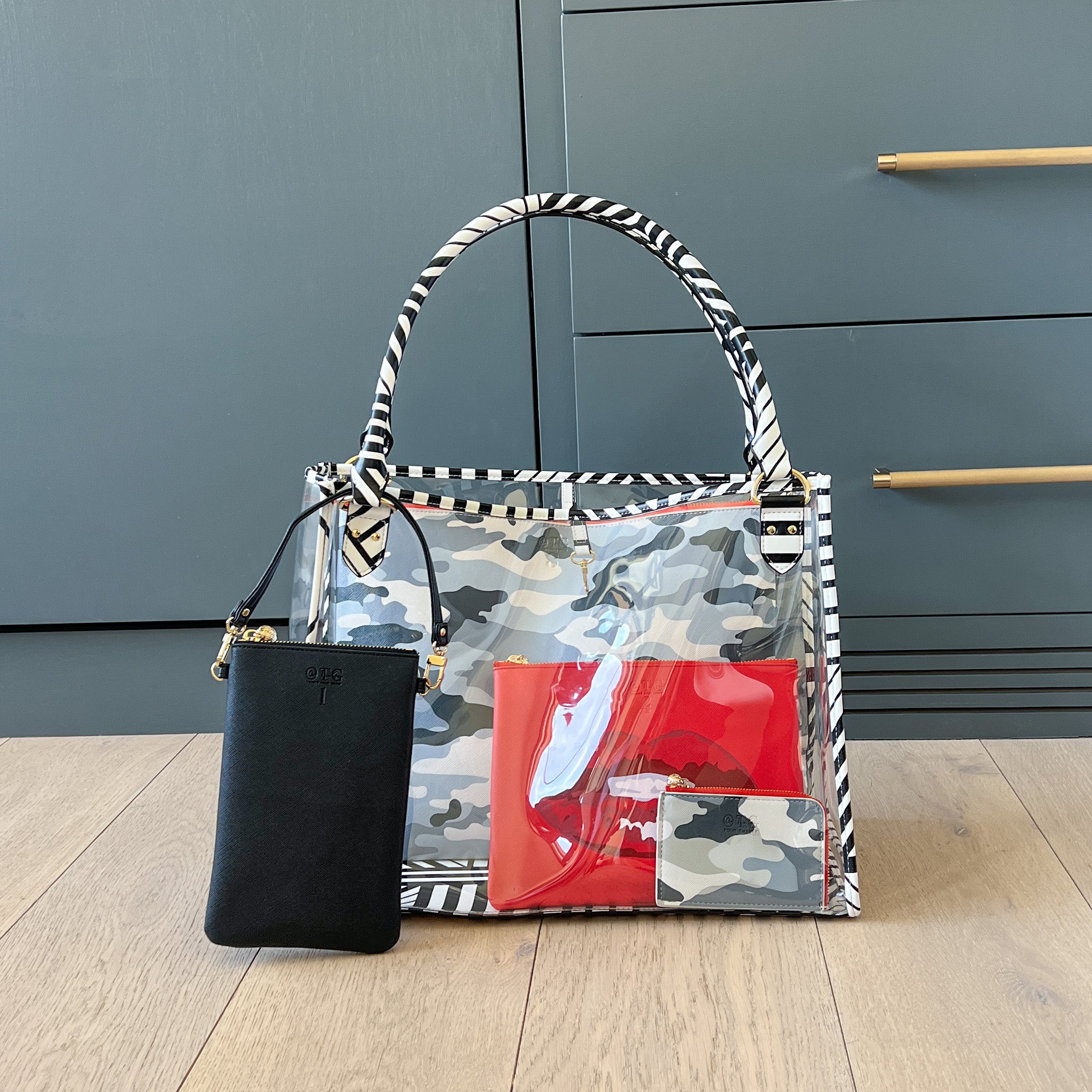 #1 Black Crossbody/Wristlet