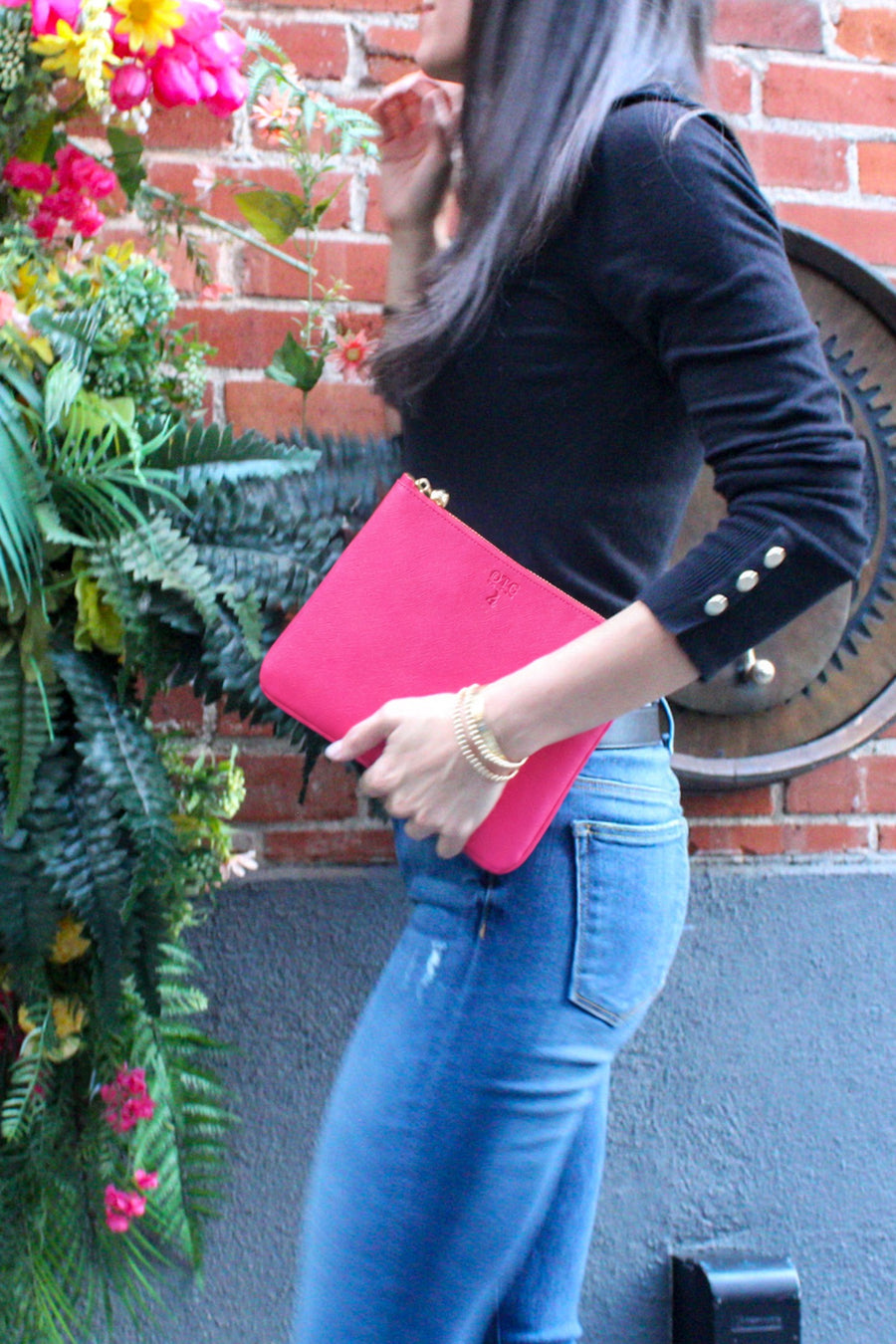 #4 Hot Pink Pouch, lifestyle photo 1