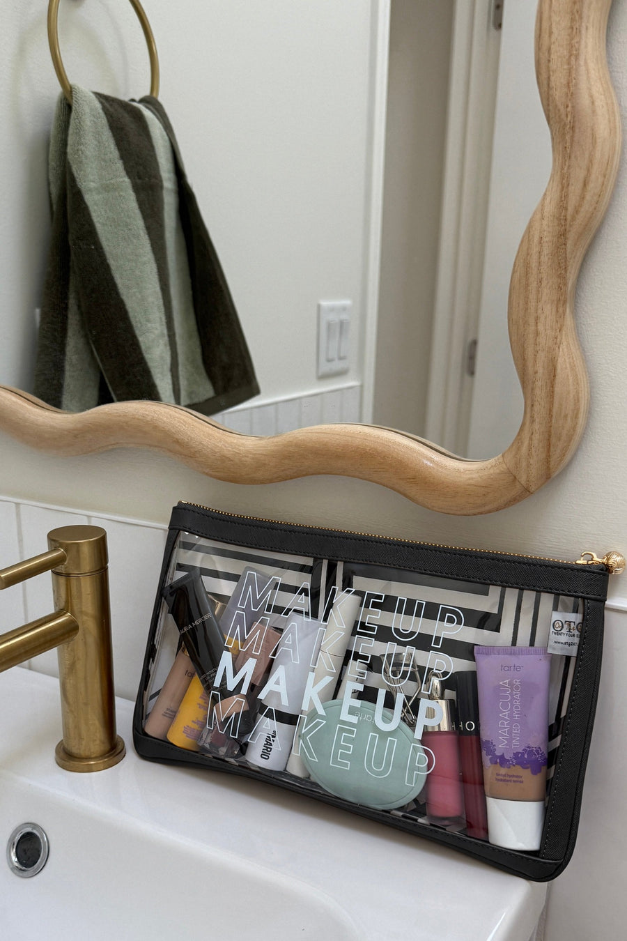 #5 Nudie Black Clutch, lifestyle photo 1