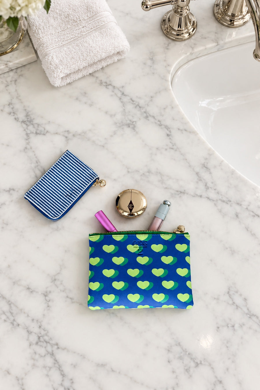 #2 Lisa Love Navy, lifestyle photo 1